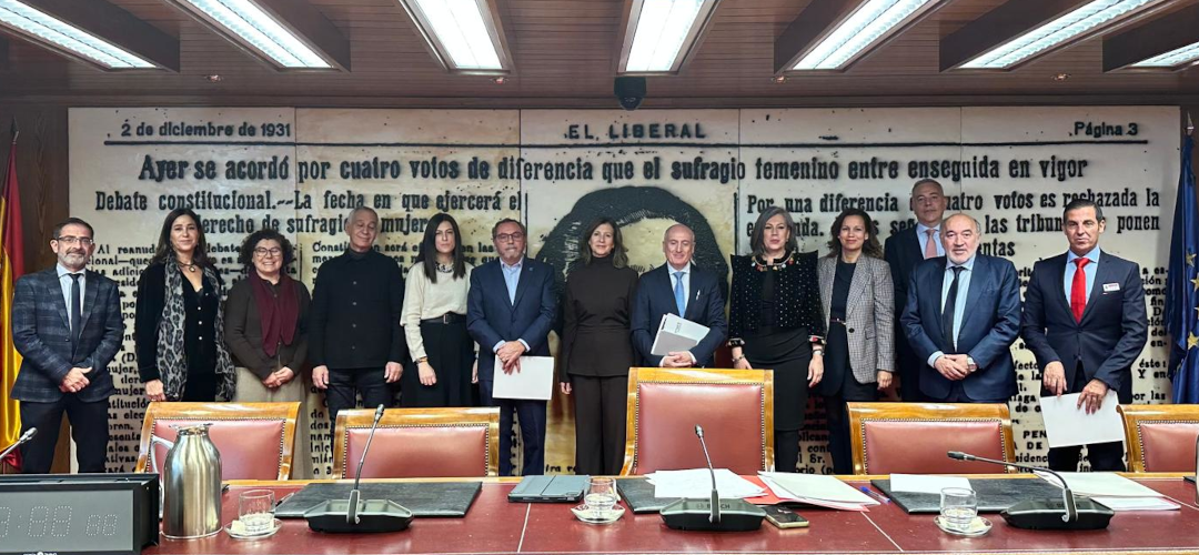 La Comisión de Sanidad del Senado abre sus puertas a los Hospitales de Día de Diabetes